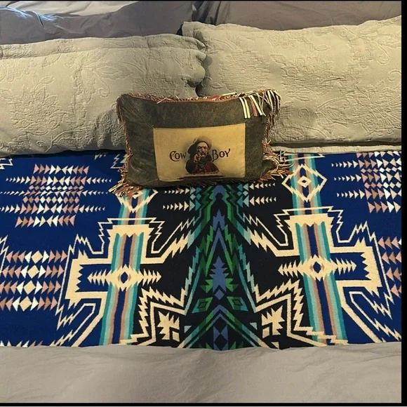 Pendleton Beaver State Blanket - Picture 2 of 5